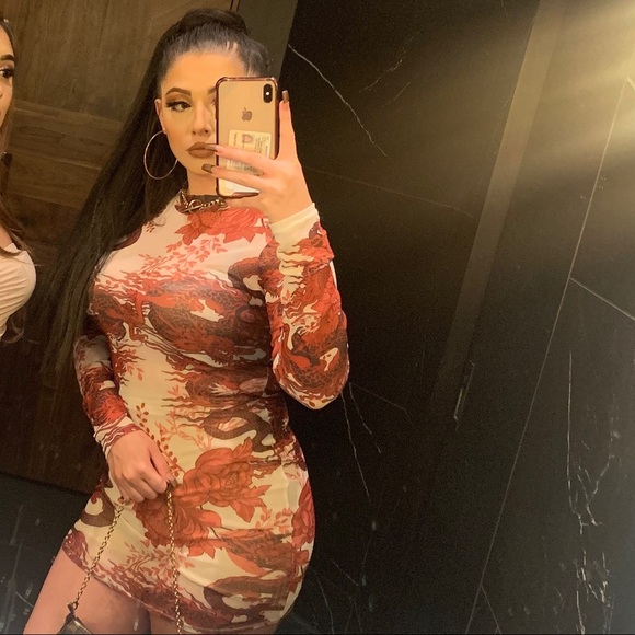 Dress - Picture 1 of 1